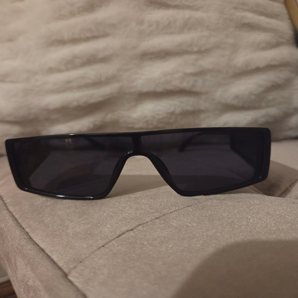 Women's Unbranded Black Shield Sunglasses One Size